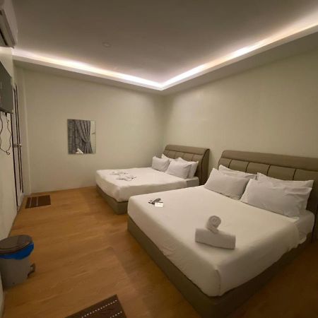 Pine Hotel باتو جاجاه المظهر الخارجي الصورة
